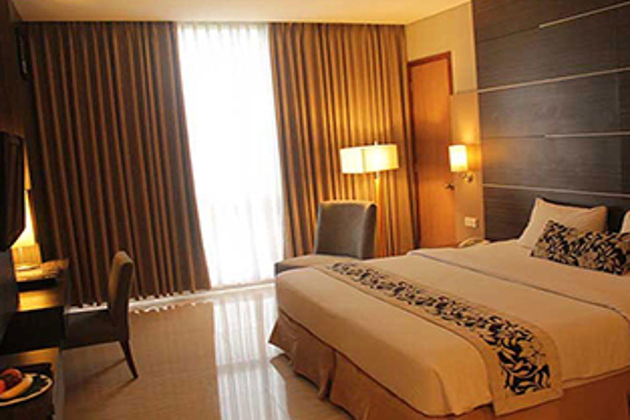 Oyo 1699 Verona Residence Bandung Zewnętrze zdjęcie